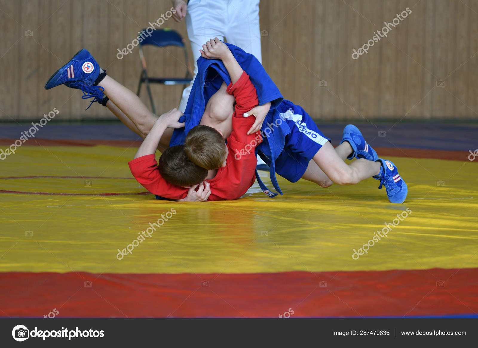 Оренбург, Россия - 23 Февраля 2019 Года: Соревнования По Самбо.
