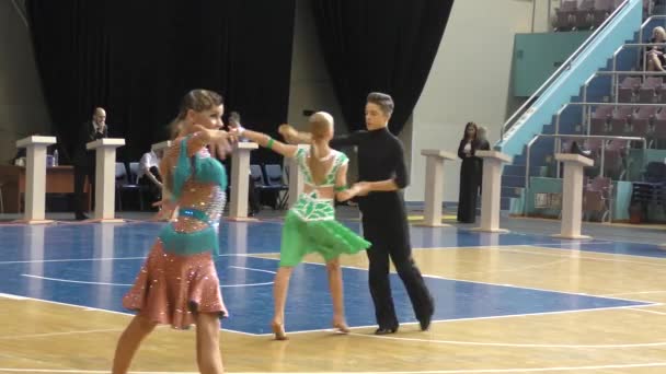 Orenburg Rússia Maio 2019 Menina Menino Dançando Competição City Dancesport — Vídeo de Stock