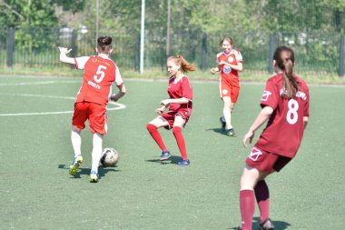 Orenburg, Rusya-12 Haziran 2019 yıl: kızlar futbol oynuyor