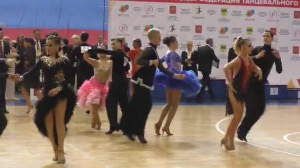 Orenburg Ryssland Maj 2019 Flicka Och Pojke Dansa Konkurrens City — Stockvideo