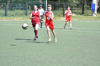 Orenburg, Rusya-12 Haziran 2019 yıl: kızlar futbol oynuyor
