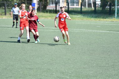 Orenburg, Rusya-12 Haziran 2019 yıl: kızlar futbol oynuyor