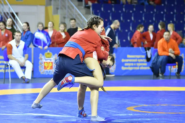 Orenburg, Rusia - 16 de febrero de 2019: competiciones de chicas Sambo —  Fotos de Stock