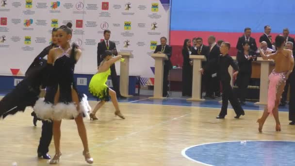 Orenburg Rússia Maio 2019 Menina Menino Dançando Competição City Dancesport — Vídeo de Stock