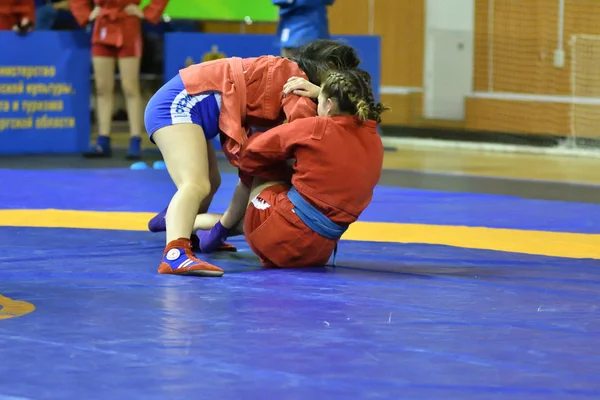 Orenburg, Rusia - 16 de febrero de 2019: competiciones de chicas Sambo —  Fotos de Stock