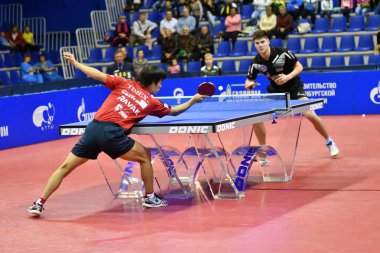 Orenburg, Rusya Federasyonu - 28 Eylül 2017 yıl: çocuk oyun Masa Tenisi rekabet