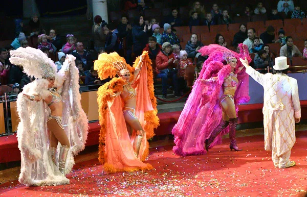 Оренбург Россия Октября 2019 Года Клоуны Выступают Цирковой Арене — стоковое фото