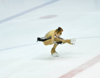 Orenburg, Rusya Federasyonu - 31 Mart 2018 yıl: kız rekabet Artistik Patinaj 