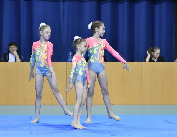 Orenburg Russia May 2017 Years Girl Compete Sports Acrobatics Open — Stock Photo, Image