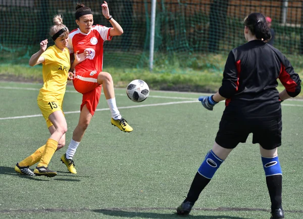 Orenburg Rosja Czerwca 2019 Roku Dziewczyny Grają Kobiecy Turniej Piłkarski — Zdjęcie stockowe