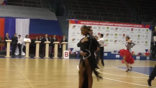 Orenburg Rússia Novembro 2019 Menina Jovem Competem Danças Esportivas Campeonatos — Vídeo de Stock