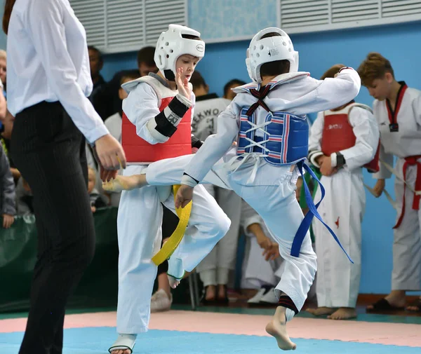 Orenburg Russie Octobre 2019 Les Garçons Concourent Taekwondo Championnat Ouvert — Photo