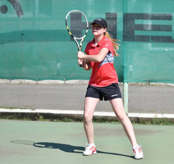 Orenburg Russie Août 2017 Année Jeune Fille Jouant Tennis Sur — Photo