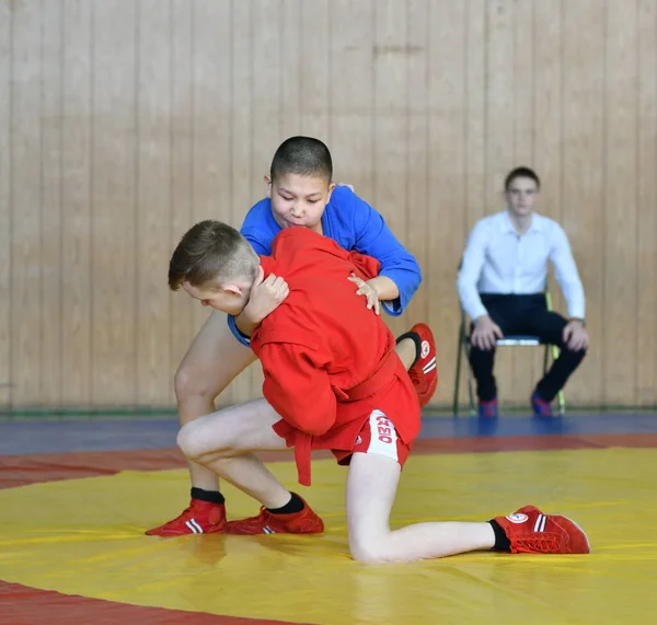 Orenburg Rusland Februari 2019 Jongens Wedstrijden Zelfverdediging Zonder Wapens Het — Stockfoto