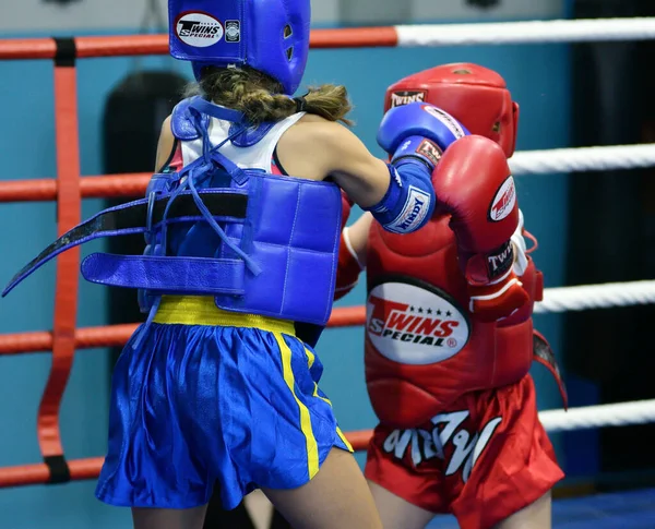 Orenburg Russie Octobre 2019 Les Filles Concourent Boxe Thaïlandaise Pour — Photo
