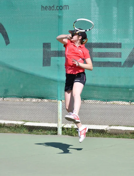 Orenburg Russia Agosto 2017 Anno Ragazza Che Gioca Tennis Sui — Foto Stock