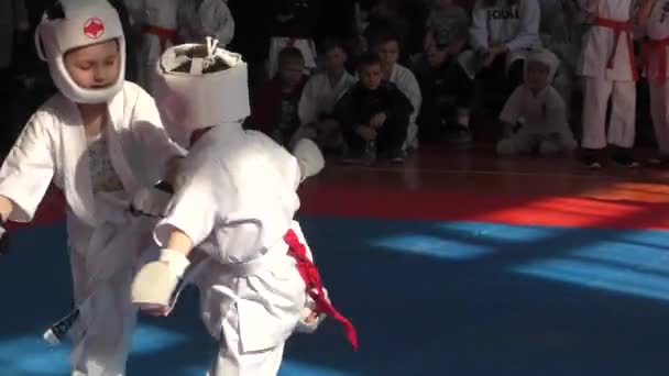 Orenburg Rusia Abril 1919 Los Niños Compiten Karate Campeonato Abierto — Vídeo de stock