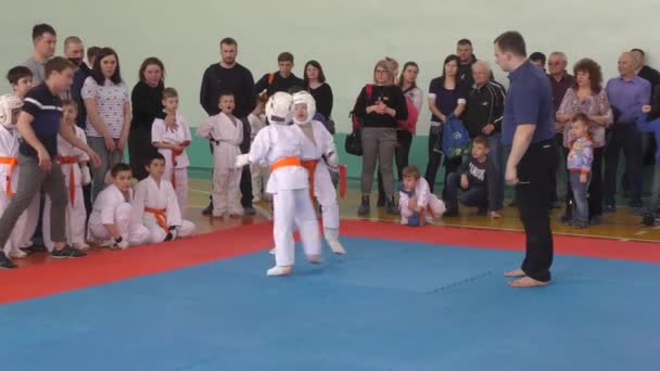 Orenburg Rússia Abril 1919 Meninos Competem Karatê Open Championship Campeonato — Vídeo de Stock