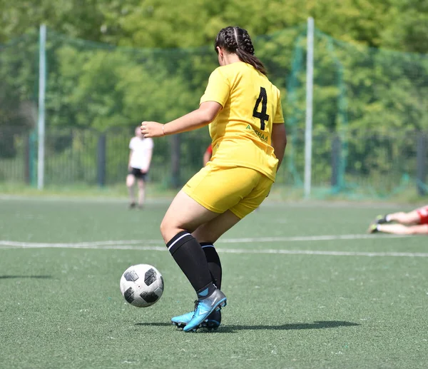 Orenburg Rosja Czerwca 2019 Roku Dziewczyny Grają Kobiecy Turniej Piłkarski — Zdjęcie stockowe