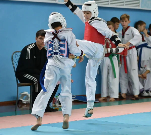 Orenburg Russia Жовтня 2019 Хлопці Змагаються Тхеквондо Відкритому Чемпіонаті Оренбургу — стокове фото