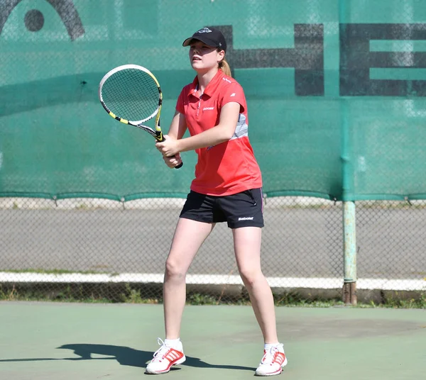 Orenburg Russia August 2017 Έτος Κορίτσι Που Παίζει Τένις Στα — Φωτογραφία Αρχείου