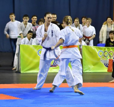 Orenburg, Rusya - 5 Mart 2017: Kızlar Kiokusinkaj 