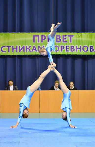 Orenburg Russland Mai 2017 Jahre Mädchen Konkurrieren Sportakrobatik Bei Der — Stockfoto