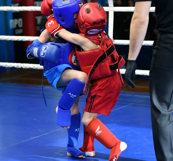 Orenburg Rusia Octubre 2019 Los Niños Compiten Boxeo Tailandés Por —  Fotos de Stock