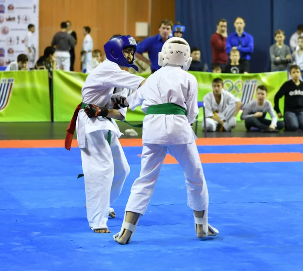 Orenburg Rosja Marca 2017 Roku Chłopcy Rywalizują Karate Mistrzostwach Orenburga — Zdjęcie stockowe