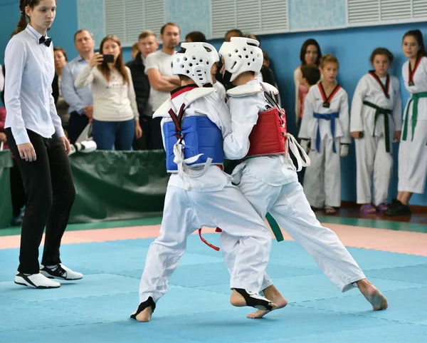 Orenburg Rosja Października 2019 Chłopcy Rywalizują Taekwondo Orenburg Open Taekwondo — Zdjęcie stockowe