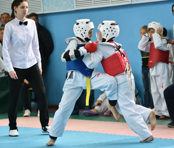 Orenburg Oroszország Október 2019 Fiúk Versenyeznek Taekwondo Orenburg Open Taekwondo — Stock Fotó