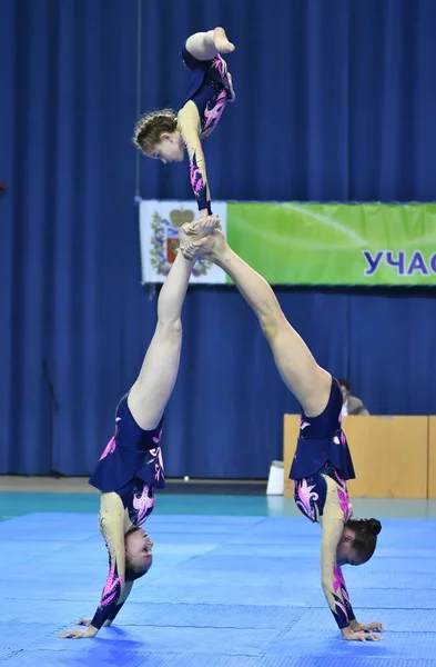Orenburg Russland Mai 2017 Jahre Mädchen Konkurrieren Sportakrobatik Bei Der — Stockfoto