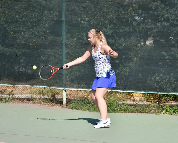 Orenburg Russia August 2017 Year Girl Playing Tennis Prizes Tennis — Stock Photo, Image