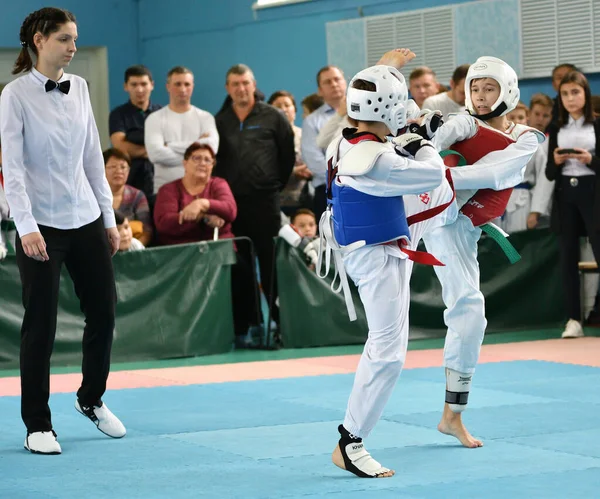 Orenburg Rússia Outubro 2019 Meninos Competem Taekwondo Artes Marciais Coreanas — Fotografia de Stock