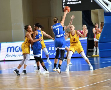 Orenburg, Rusya - 3 Ekim 2019: Kızlar Rusya Basketbol Şampiyonası 'nda 