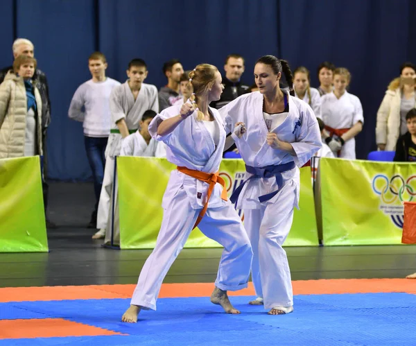 Orenburg Russia Marzo 2017 Anno Ragazze Competono Nel Karate Sul — Foto Stock