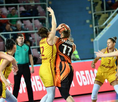 Orenburg, Rusya - 24 Kasım 2019: Kızlar 