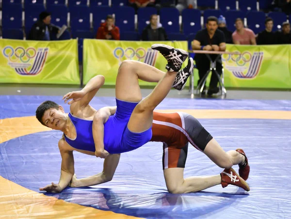 Orenburg Rússia Março 2017 Jovens Sexo Masculino Competem Wrestling Esportivo — Fotografia de Stock