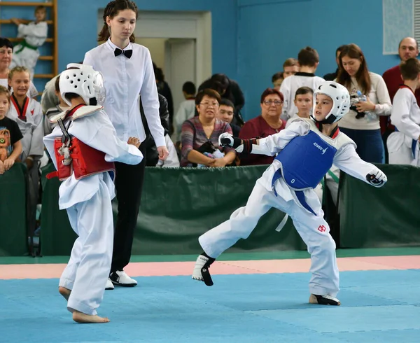 Orenburg Rússia Outubro 2019 Meninos Competem Taekwondo Artes Marciais Coreanas — Fotografia de Stock