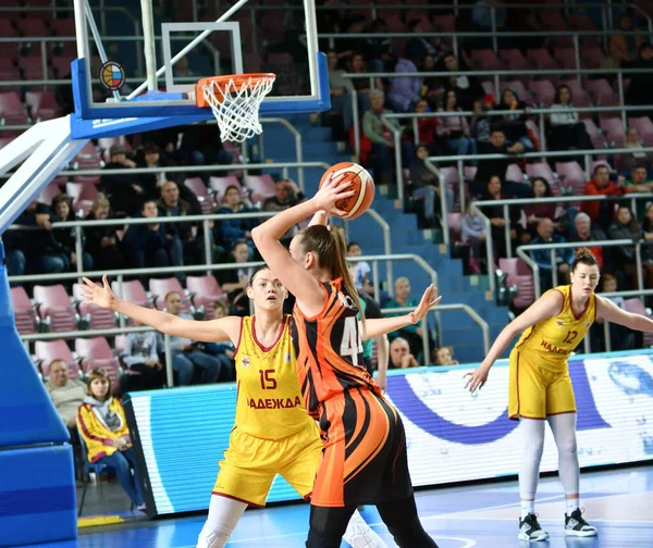 Orenburg Rusland November 2019 Meisjes Basketballen Russische Kampioenschapswedstrijd Tussen Basketbalclubs — Stockfoto