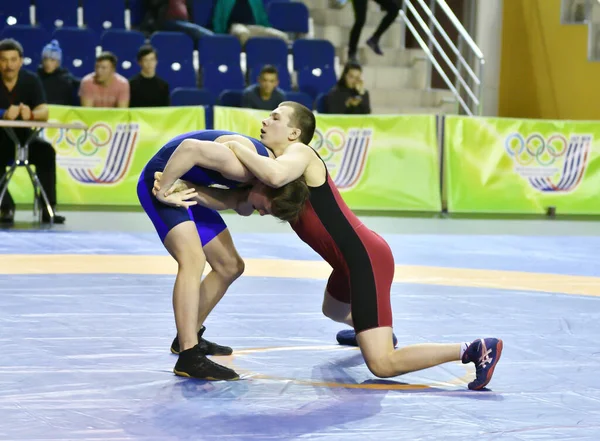 Orenburg Rússia Março 2017 Jovens Sexo Masculino Competem Wrestling Esportivo — Fotografia de Stock