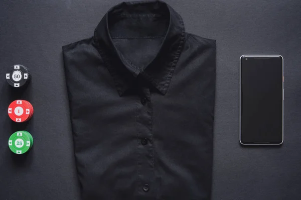 Kasino Čipy Formální Košile Mobilní Telefon Minimalistické Černé Pozadí Kasino — Stock fotografie