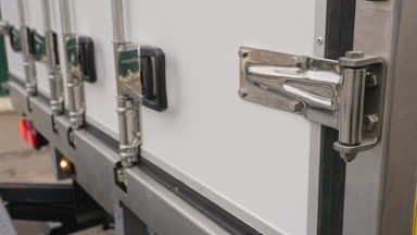 Refregirator kamyon yakın çekimler