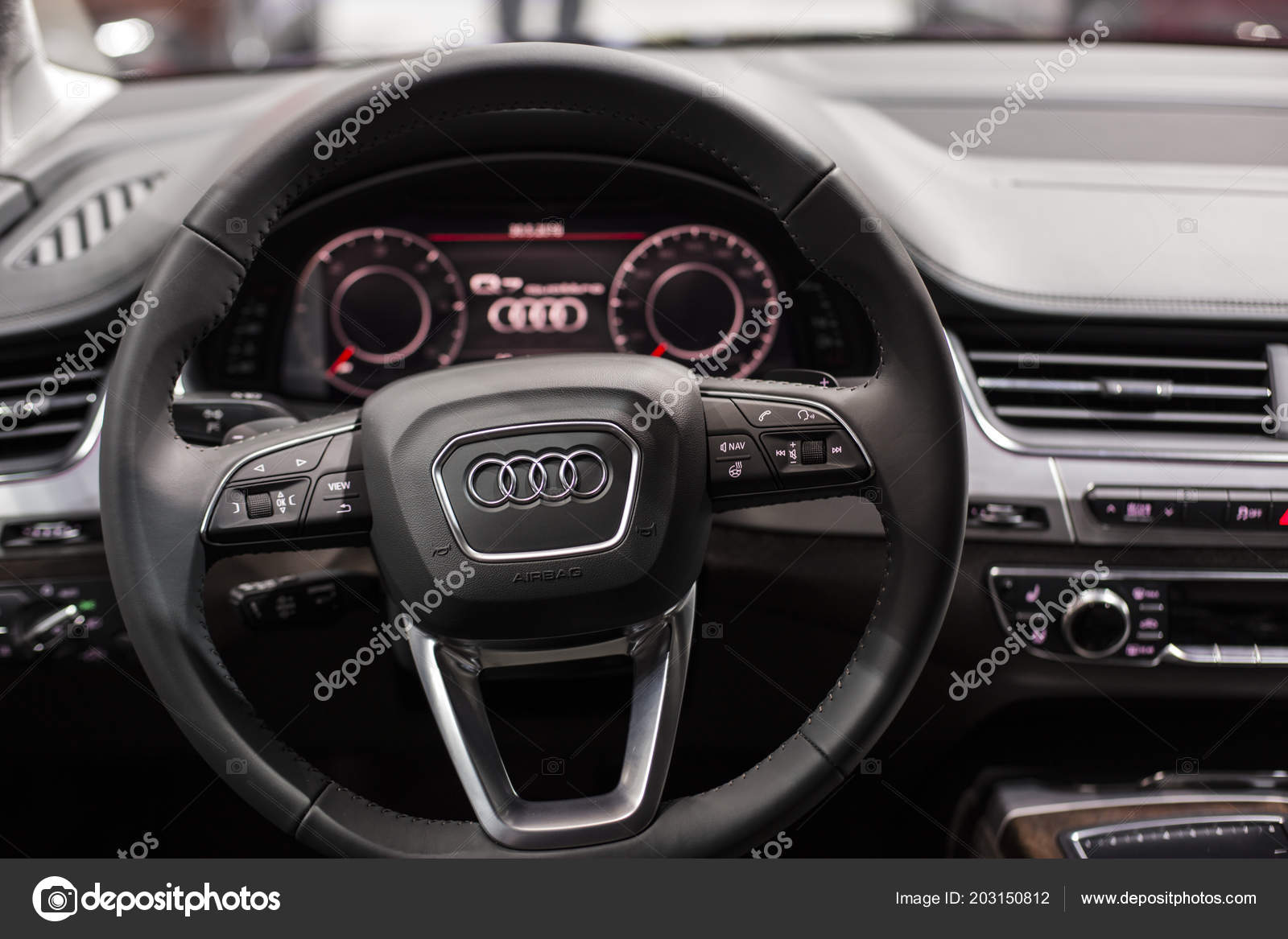 Minsk Mai 2018 Interieur Des Audi Q7 Redaktionelles