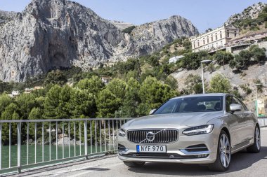 İspanya, Campamento 16 Haziran 2016 Volvo S90 Test sürüşü dağın üzerinde