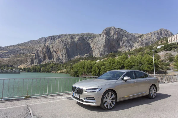 İspanya, Campamento 16 Haziran 2016 Volvo S90 Test sürüşü dağın üzerinde