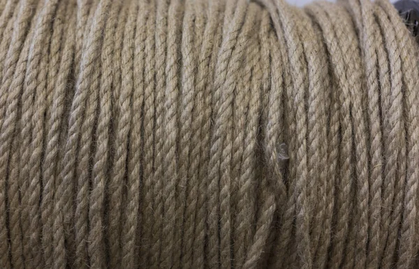 Tekne ipi bir dükkanda vurdu