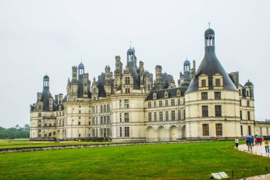 Chateau de Chambord Chambord, Fransa, dünyanın en tanınabilir chateaux hangi geleneksel Fransız karışımları çok belirgin Fransız Rönesans mimarisi nedeniyle biridir