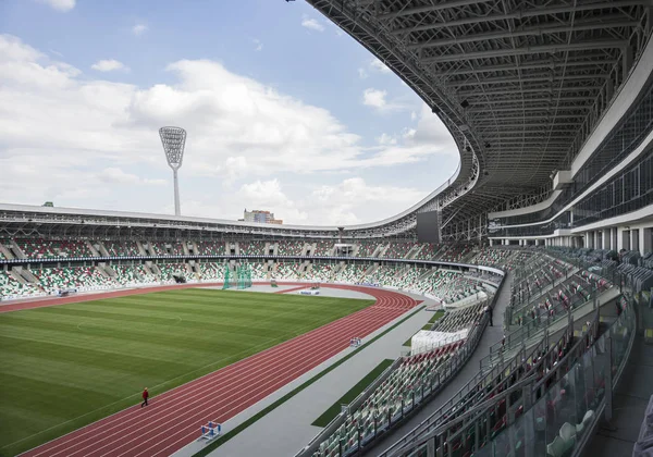Minsk, Bělorusko, 14 srpen 2018 - národní olympijský stadion Dinamo je Víceúčelová fotbalový a atletický stadion v Minsku, Bělorusko, znovu otevřen po rozsáhlé rekonstrukční projekt. Bude hostit 2019 — Stock fotografie