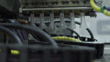 Darbe dolgu mühür teknoloji sıvı dolu konteyner bir tıbbi ya da gıda ve endüstriyel fabrika üretmek için kullanılan bir imalat tekniği